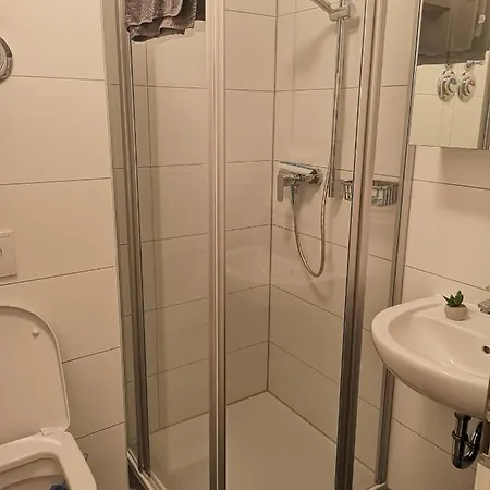 Apartment Modern Flat, Wifi, Central, Calm, Clean