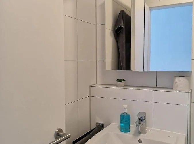 Modern Flat, Wifi, Central, Calm, Clean