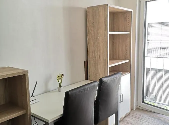 Modern Flat, Wifi, Central, Calm, Clean *
